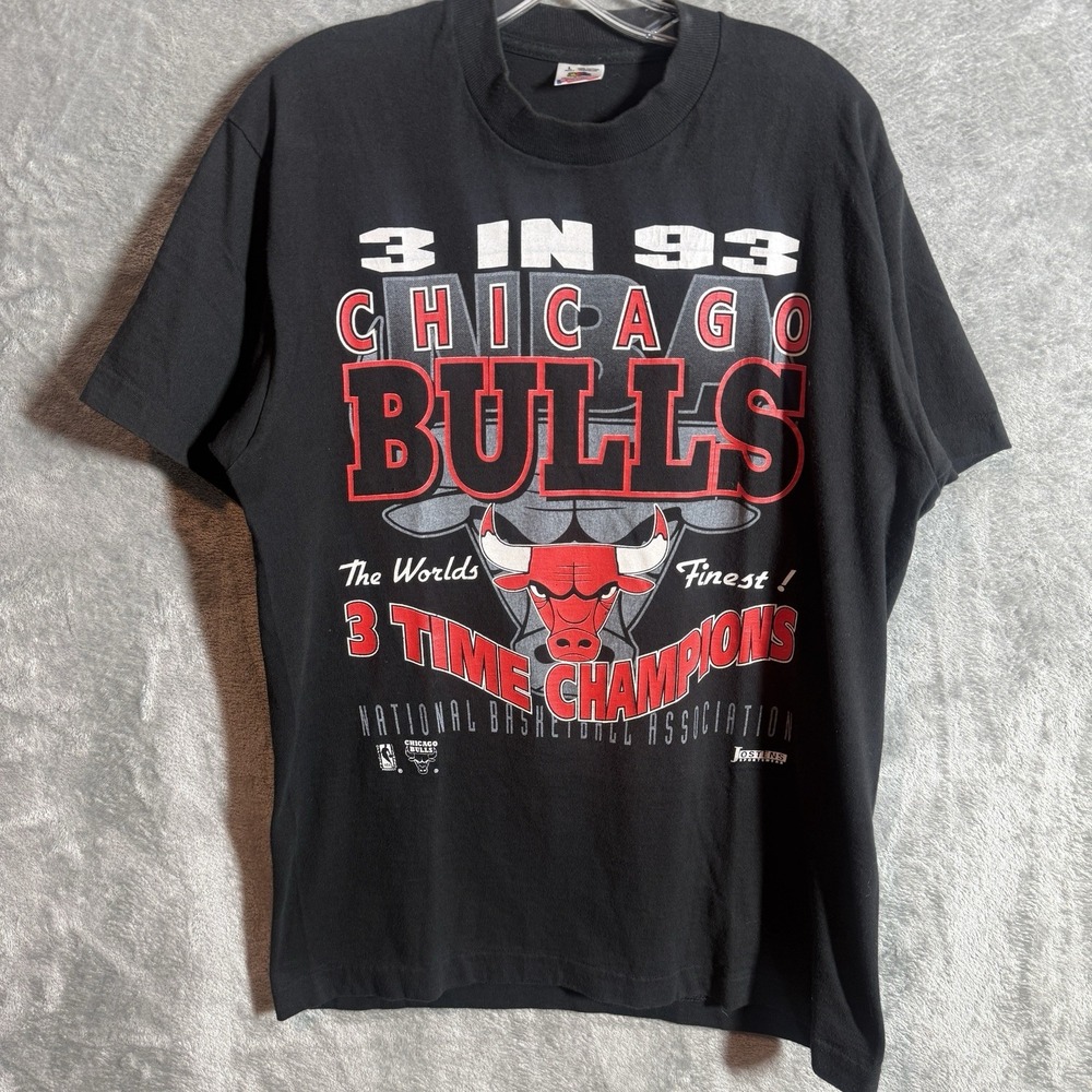 Vintage 1993 Chicago Bulls 3 Time Champions NBA T-Shirt Single Stitch Size Large